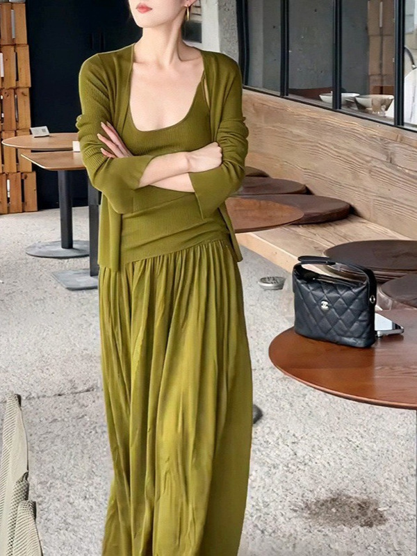 初秋绿色无袖针织背心休闲显瘦开衫套装女半身裙三件套氨纶拼接|undefined