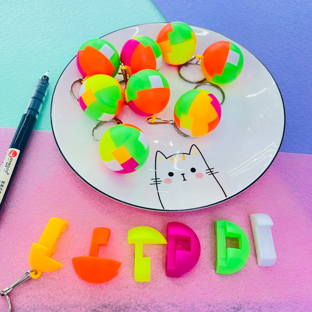 Luban Lock Children's Creative Toys Educational Color Building Blocks Ball Pickup Rubik's Cube Ball Pendant Promotion