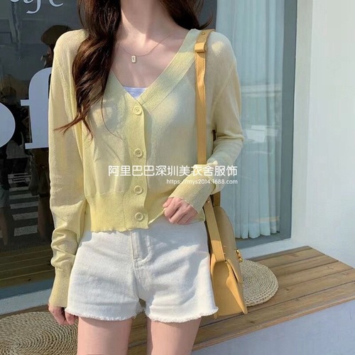 【】2024 new V-neck ice silk knitted cardigan thin long-sleeved sun protection air-conditioning blouse