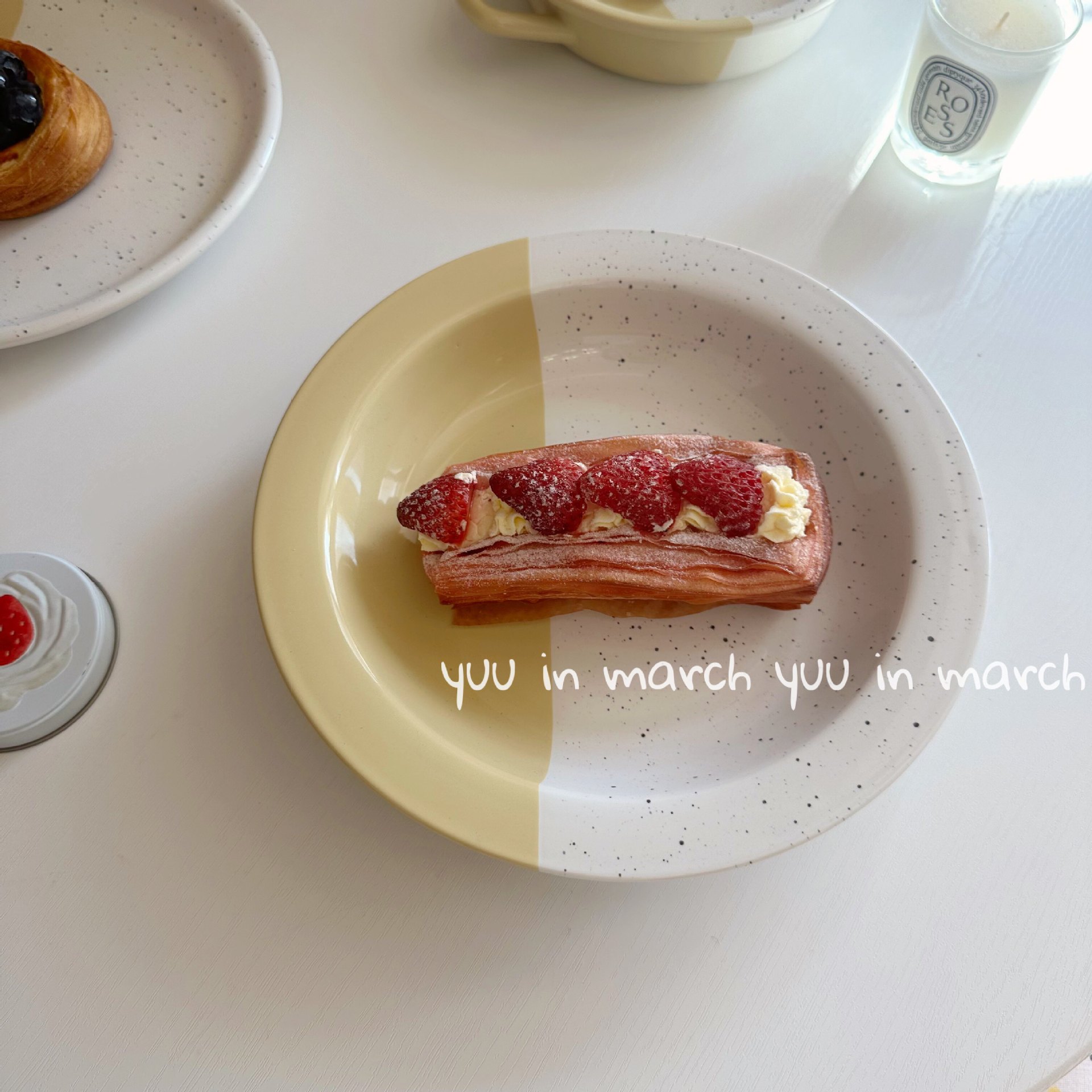 커스터드 스플래시 잉크 딥 플레이트 9inch