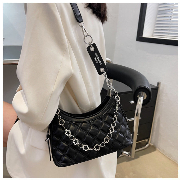 Borsa da donna piccola borsa di design di nicchia Borsa da donna 2023 nuova borsa a tracolla con catena a rombo di fascia alta estiva piccola borsa quadrata esplosiva_voghion.com