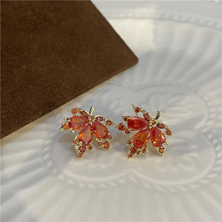 Fashion Leaf Copper Inlay Zircon Earrings 1 Piece