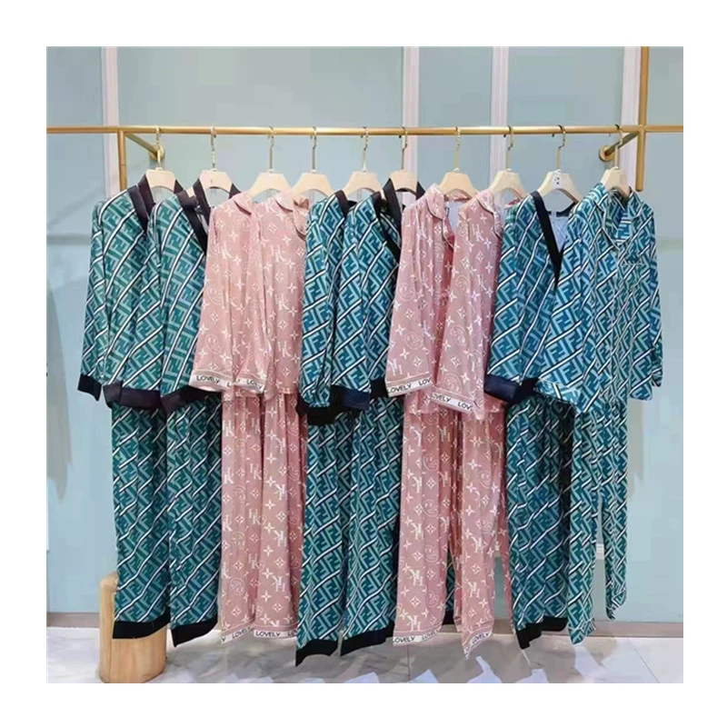 Сто 2022 весна и лето Xin Ice Silk Home Suite Новый шелковистый мягкий костюм Home Suite Бренд скидка Женская одежда