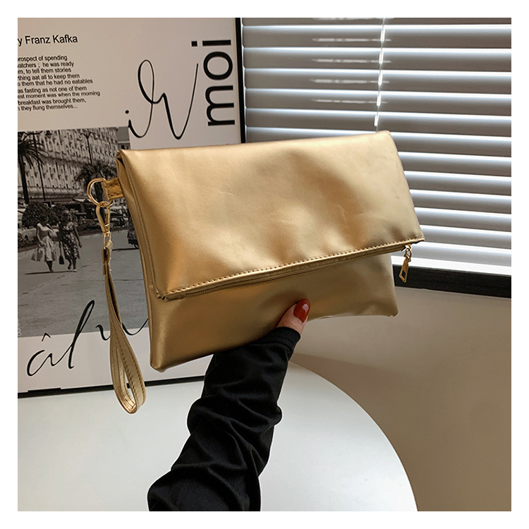 Women's Small All Seasons Pu Leather Solid Color Fashion Square Magnetic Buckle Clutch Bag display picture 18