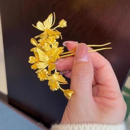 Retro golden universal sophisticated Chinese hairpin