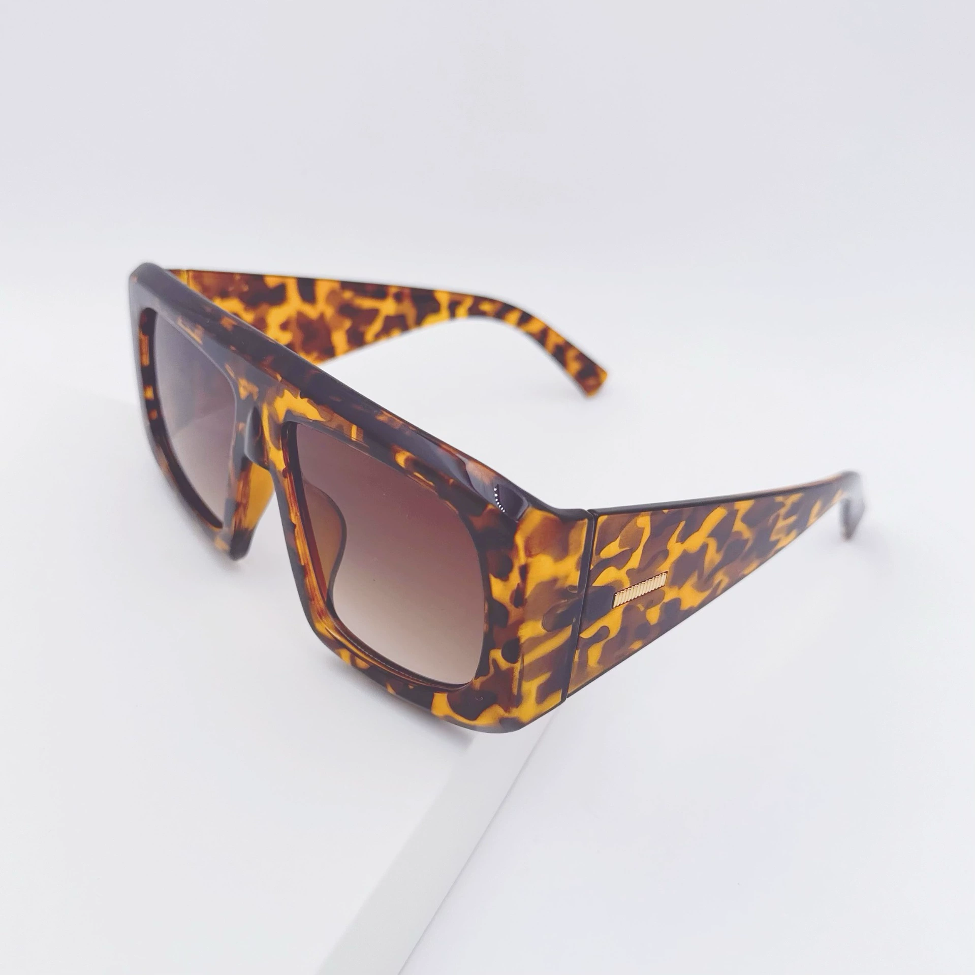 Retro square sunglasses, UV protection, custom-made