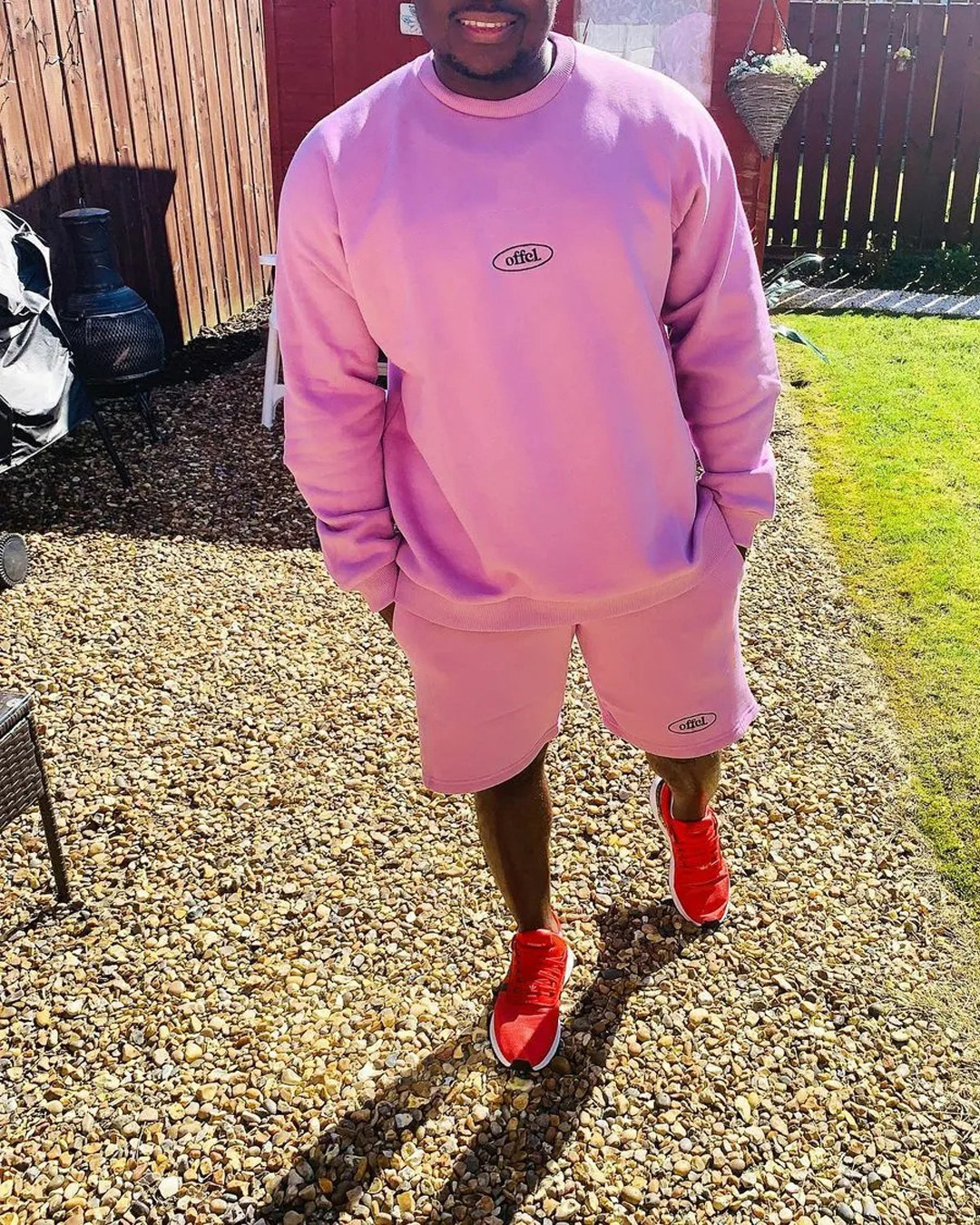 Pantalones cortos de suéter de manga larga de otoño para hombre 2024 nuevo traje casual suelto exterior ME1 ML4