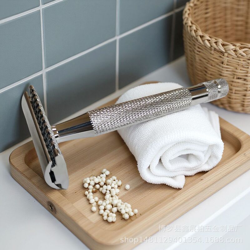 Source factory old-fashioned manual traditional safety razor head mesh handle three-layer blade razor