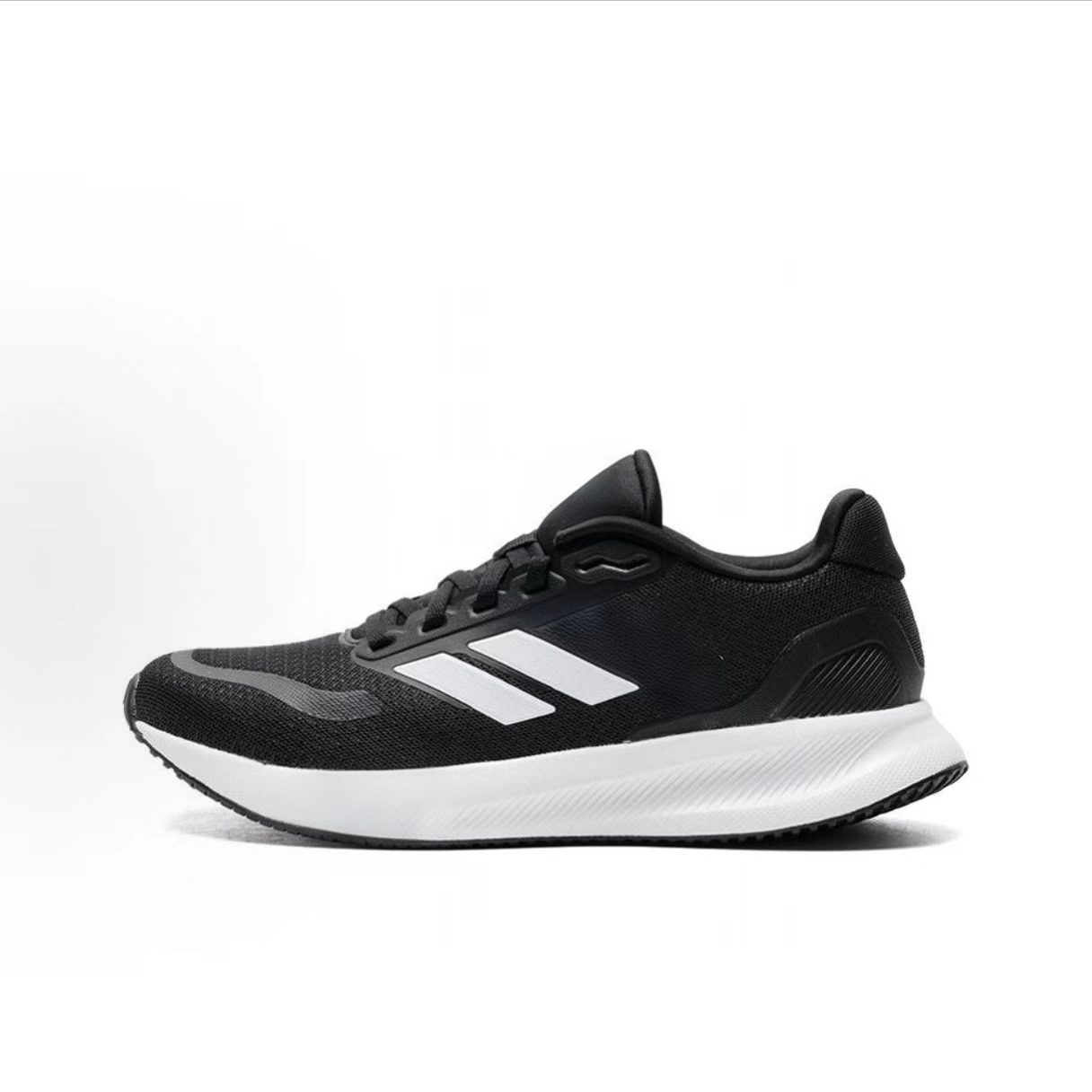 Putian comercio exterior transfronterizo Runfalcon cómodo anti-deslizante anti-desgaste zapatos de carreras de baja altura para mujeres en blanco y negro