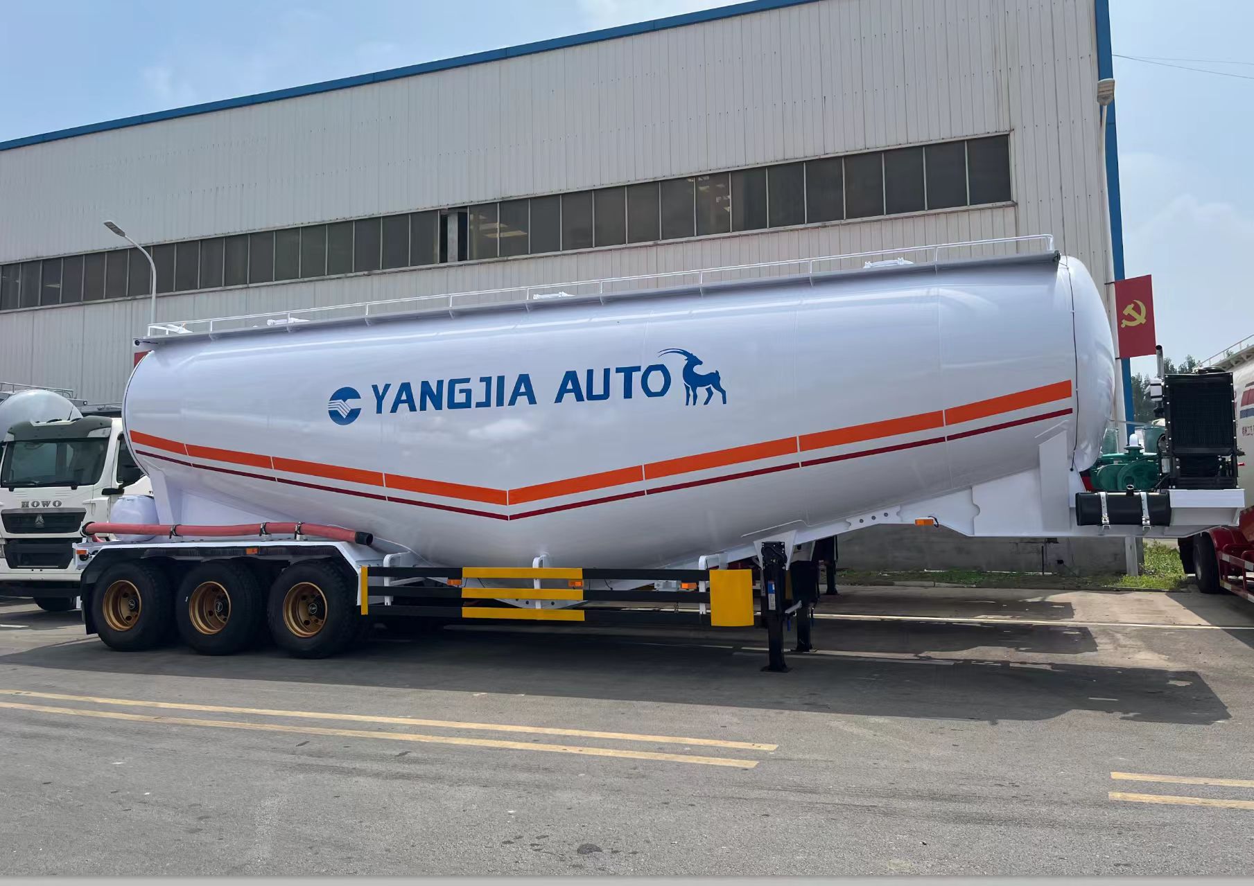 Cross-Border 50 Cubic Liquid Transport Tank Truck Bulk Cement Transport Truck Carbon Steel Ash Tank Truck Direct Sales 40 Cubic Powder Tank