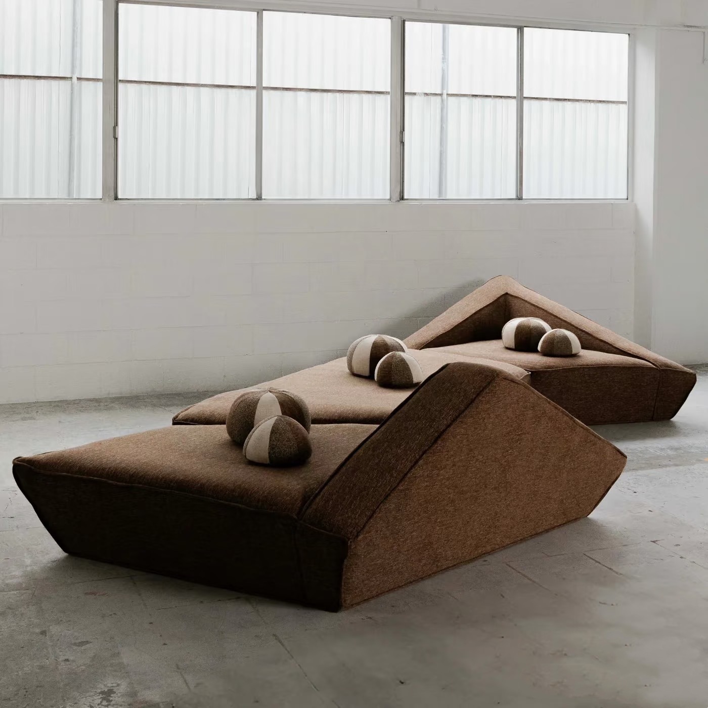 Factory Designer Beauty Salon Reception Sofa Special-Shaped Artistic Shape Geometric Line Triangle Combination Sofa