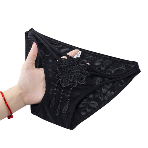 Black lace seductive women's breathable panties, sexy low-rise hollowed-out sheer temptation briefs for ladies