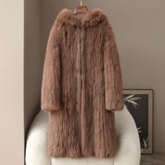 少量服饰海宁秋冬季新品宽松狐狸毛皮草外套2025女式长款连帽大衣