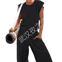 �ﶬ���R�d����վ�r��Ů�ɫ�o��¶������+�Lѝ���b