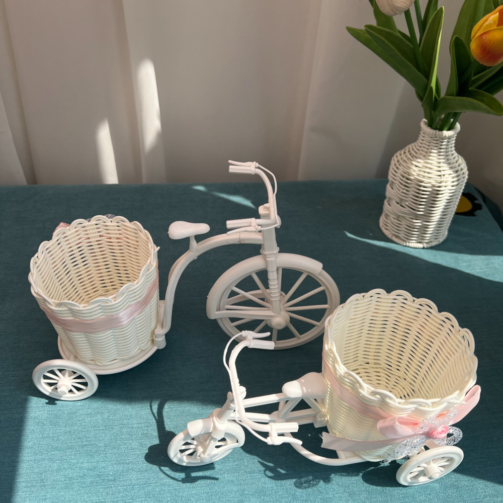 Cesta Decorativa con Forma de Triciclo con Borde Ondulado para Oficina y Dormitorio image 3