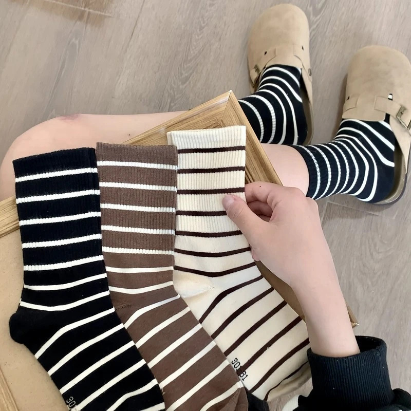 Zhujie Women's Mid-Calf Socks Trendy Ins Slouch Socks Sports Socks Casual Long Socks Versatile Korean Style Women's Socks