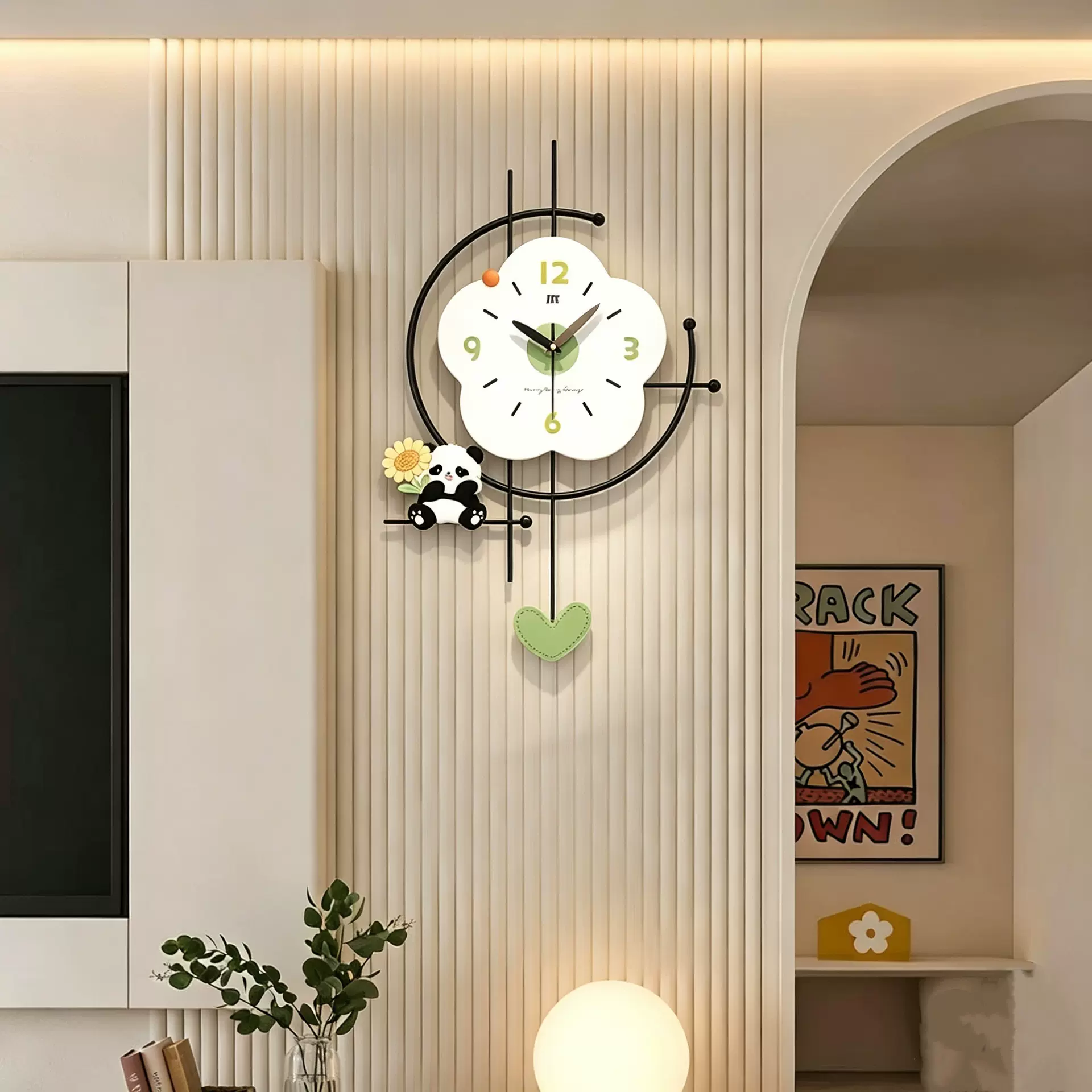 钟表挂钟客厅家用现代简约创意高级感熊猫装饰餐厅挂墙静音时钟