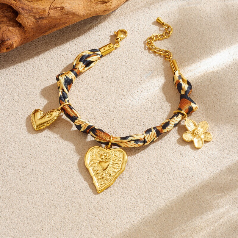 Niche Fashion High-End Light Luxury Printed Fabric Chain Gold-Plated Irregular Heart-Shaped Flower Pendant Bracelet