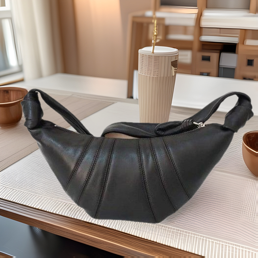 Le Sheepskin Croissant Bag, Fashionable Dumpling Bag, Simple One-Shoulder Cross-Body Chest Bag, Genuine Leather Croissant Bag, Armpit Popular Women's Bag