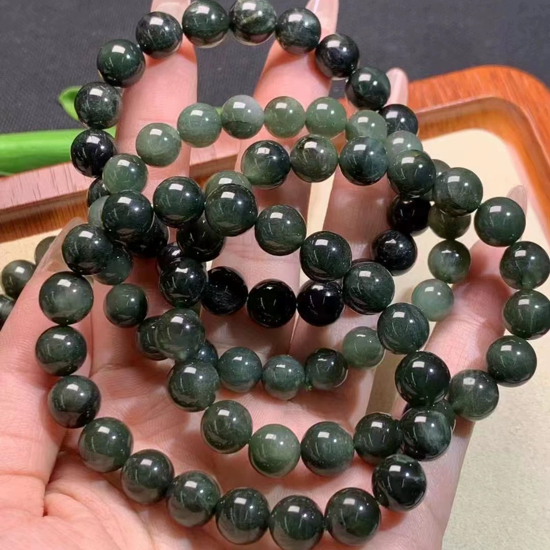 Натуральный браслет с зелеными волосами показывает белый цвет яркий хрустальный браслет