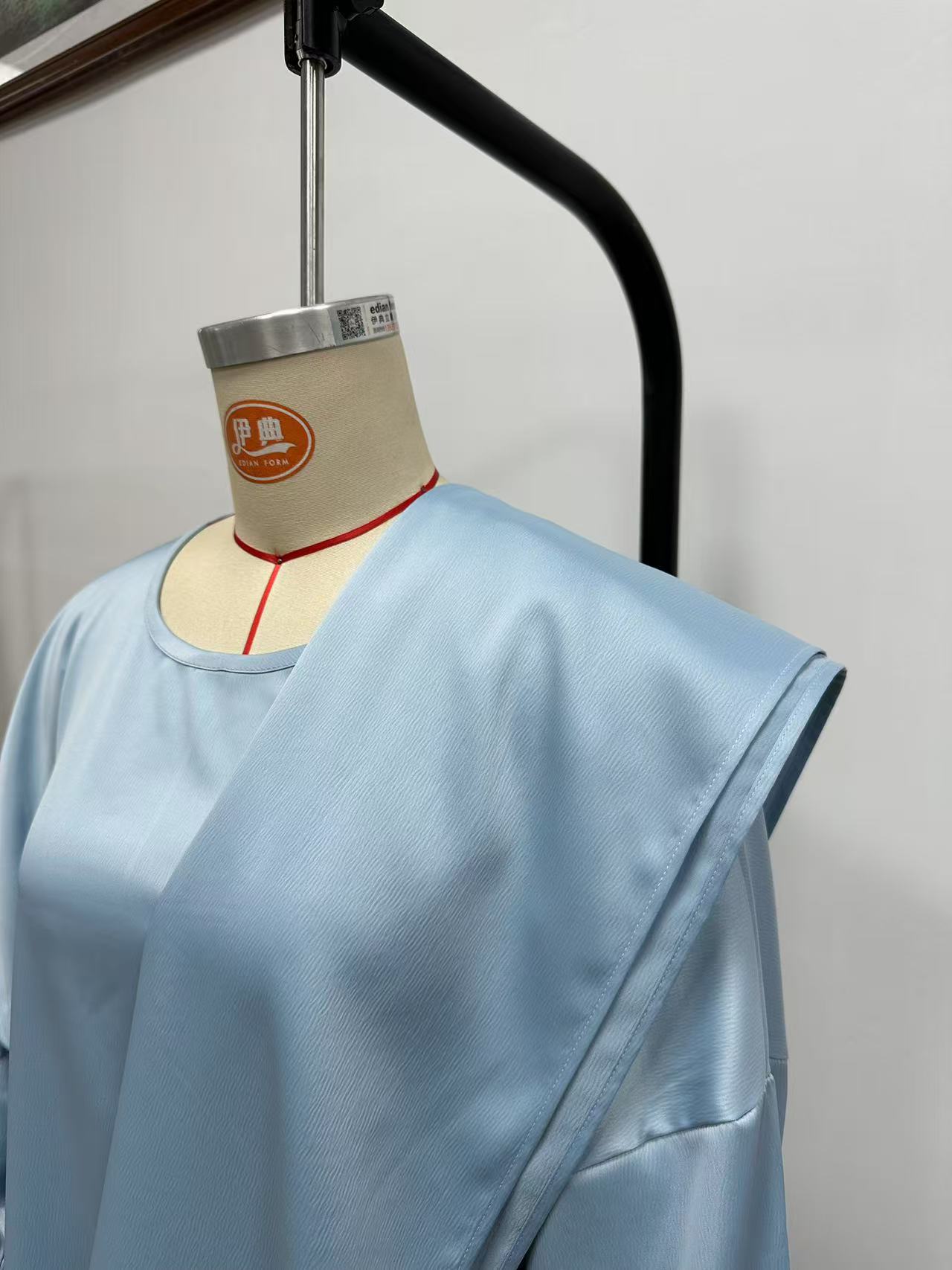 2025 Spring New Dubai Turkish Hijab Muslim Robe_voghion.com