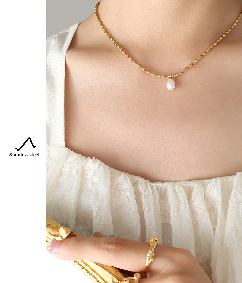 Fashion Solid Color Titanium Steel Necklace Inlay Artificial Pearls Stainless Steel Necklaces