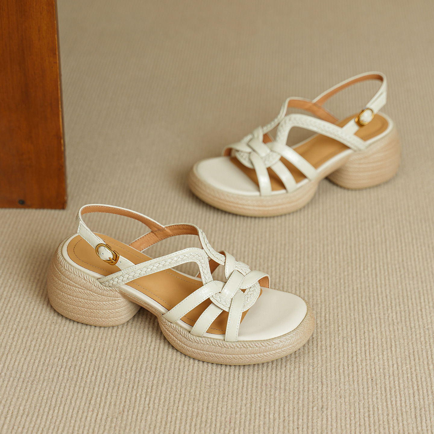 Sandal nữ hở mũi gót vuông đế dày 6 cm phong cách dệt — màu trắng ngà