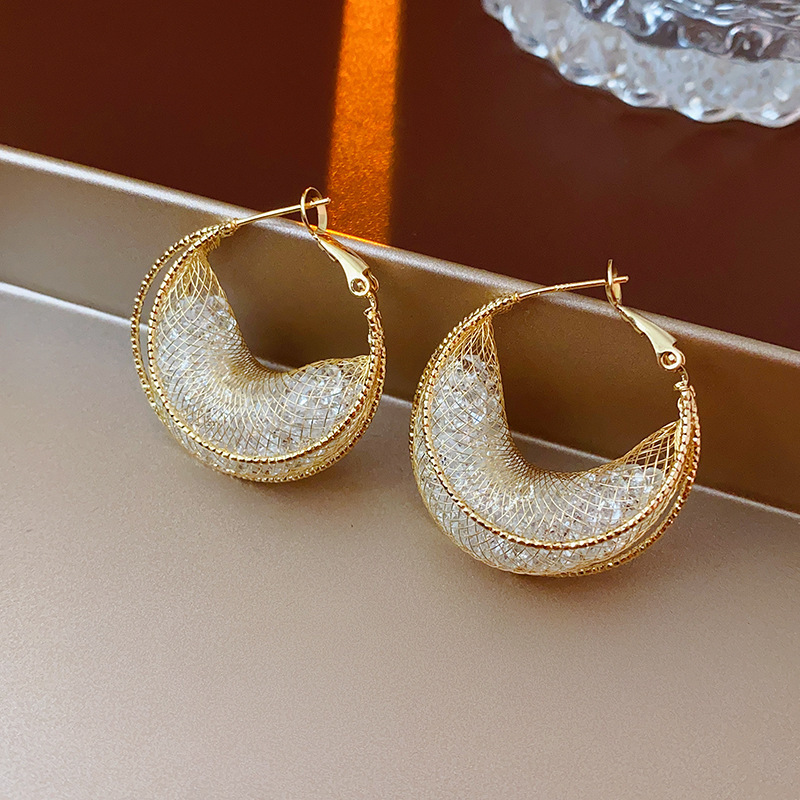 Agujas de plata de malla metálica barco curvo cristal en forma de c pernos de orejas huecos de aire frío pendientes personales ligeros de lujo de alta calidad perfumes de orejas image 8