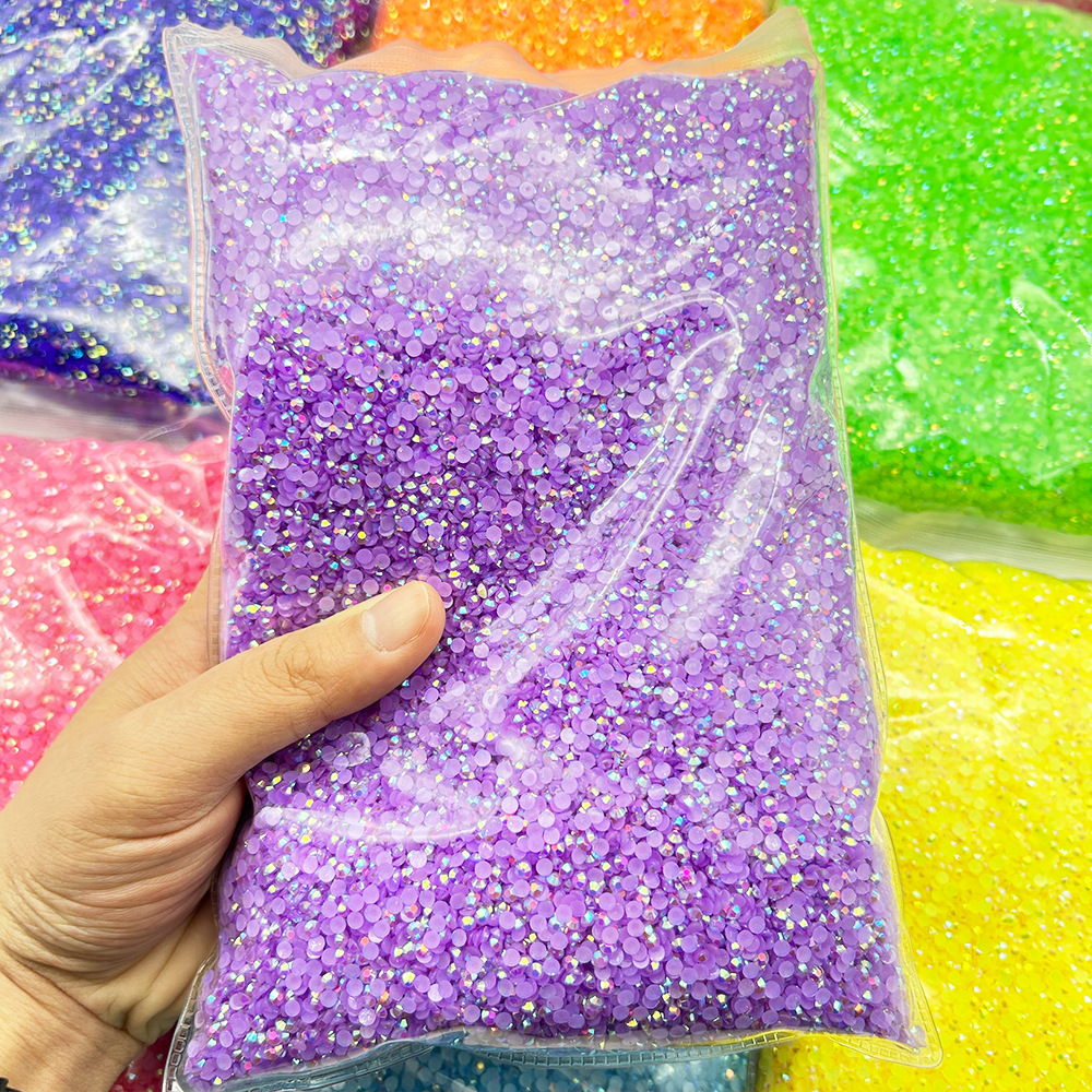 Nueva resina de color al por mayor, diamantes de imitación de fondo plano, acrílico, uñas, joyas de diamantes autoadhesivas, diamantes decorativos de bricolaje