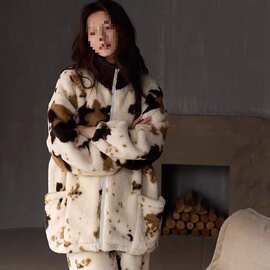 G5U2025新款印花睡衣女秋冬新款家居服珊瑚绒加厚加绒拉链保暖衣