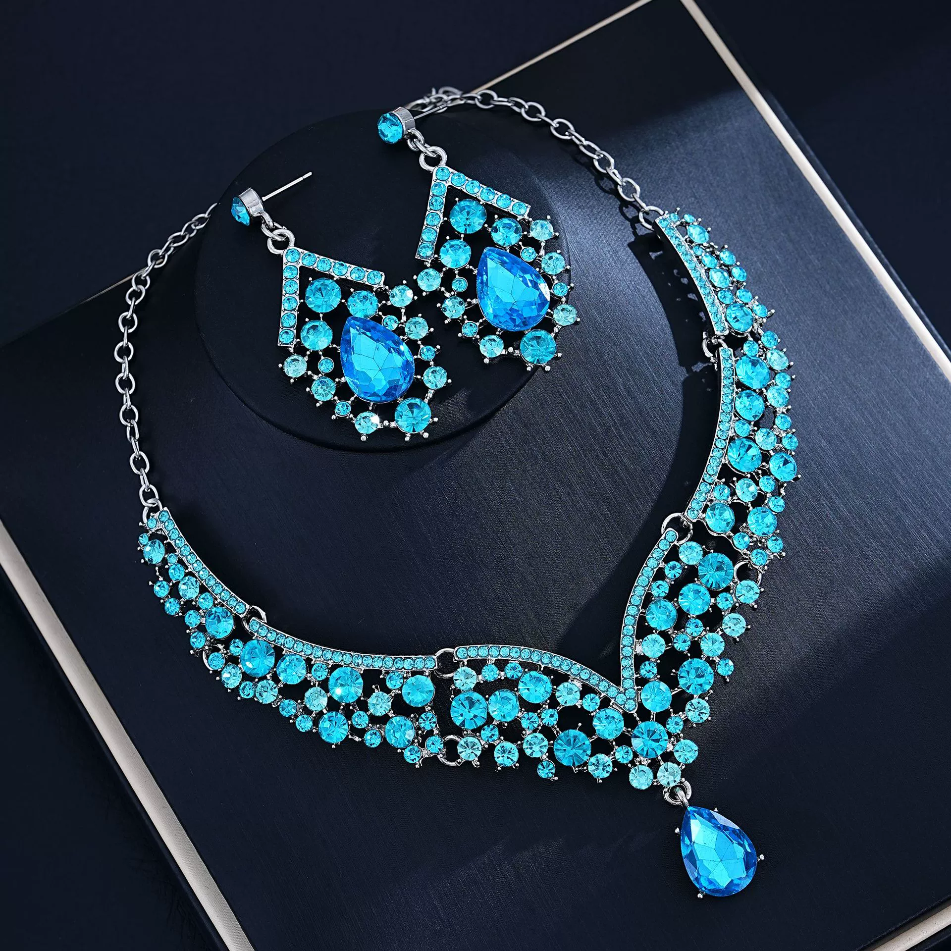 Серебряная игла из жемчуга, брендовый цирконий с кисточками, серьги, серебро 925 пробы, легкий роскошный стиль, яркий броский стиль, качественный стиль, оптовая продажа