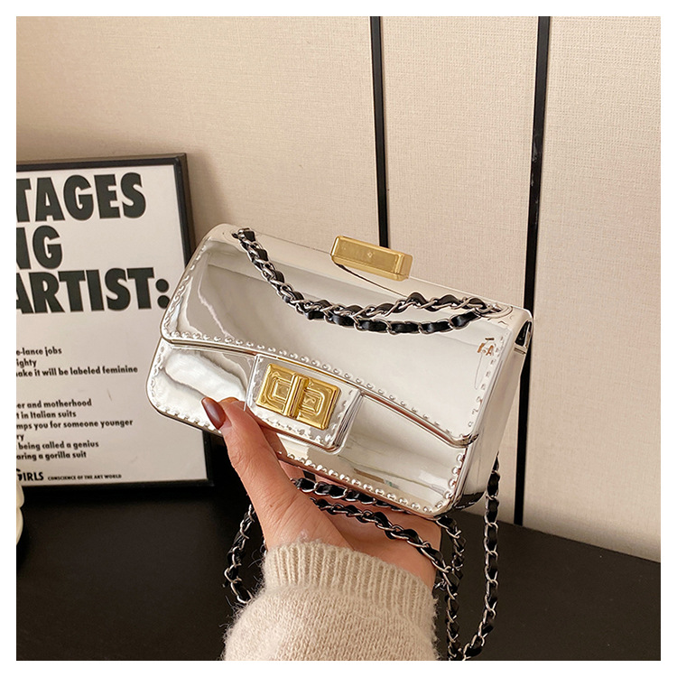 Ženska torba za rame, mala četvrtasta torba s lancem_voghion.com