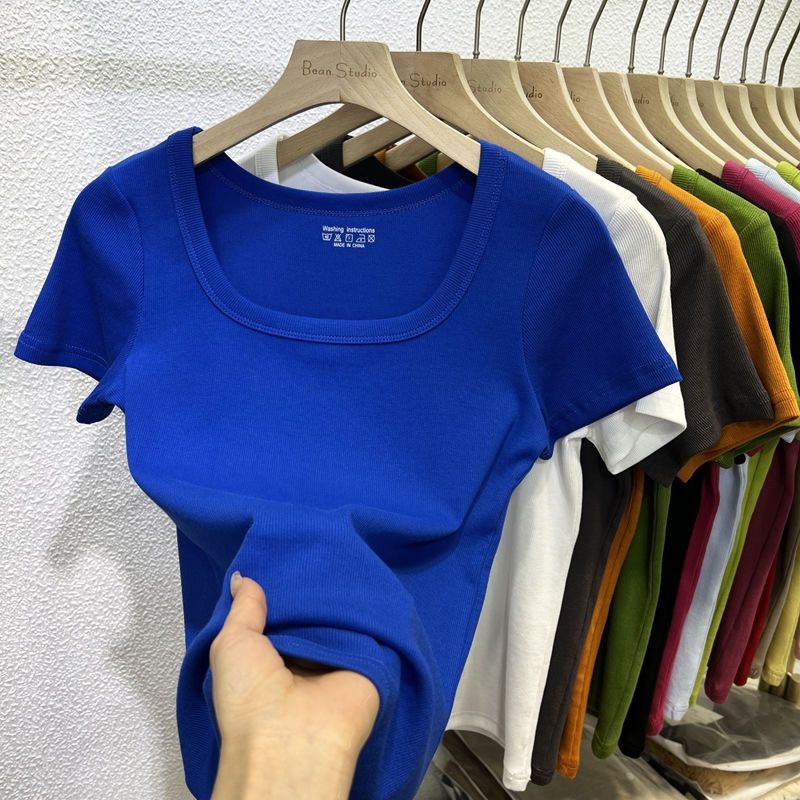 2025 夏の新スタイルスクエアネック露出鎖骨無地半袖 Tシャツ女性のスリムスレッドスリムショルダートップ|undefined