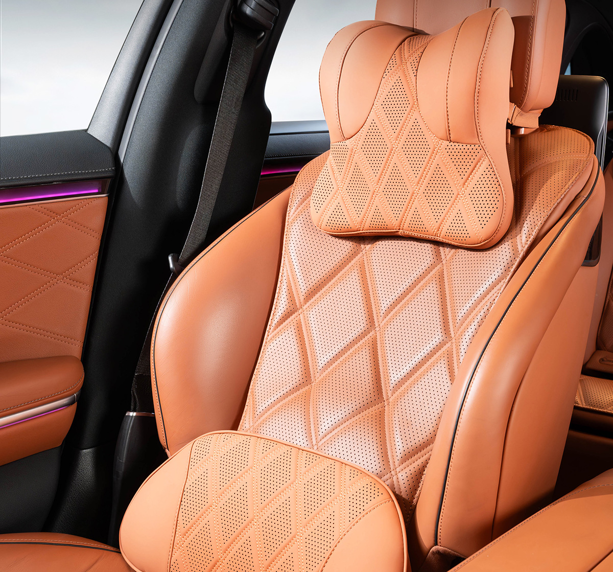 Cross-border best-selling, high-end Nappa leather headrest, neck pillow, and lumbar support set, featuring breathable perforated design for car use