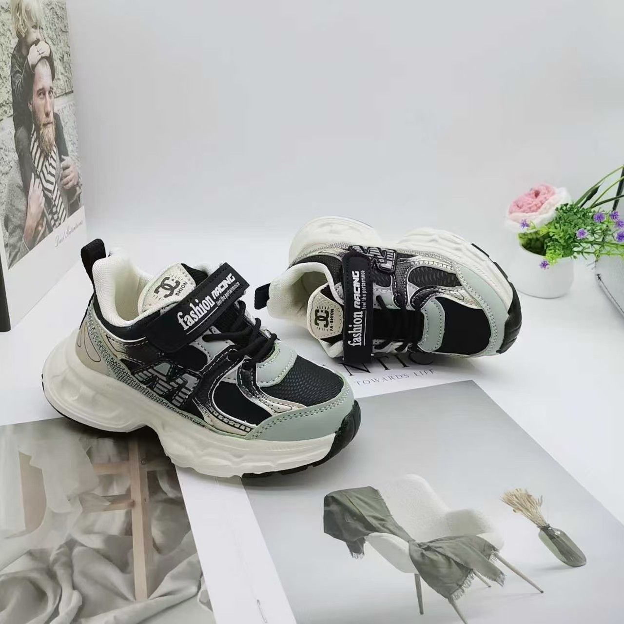 Otoño nuevo 2025 zapatos de cuero para niños y niñas zapatos deportivos para bebés zapatos de correr para niños y niñas