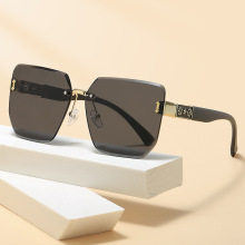 2025新款跨境抖音专卖太阳镜美颜切边无框显脸小防紫外线开车墨镜