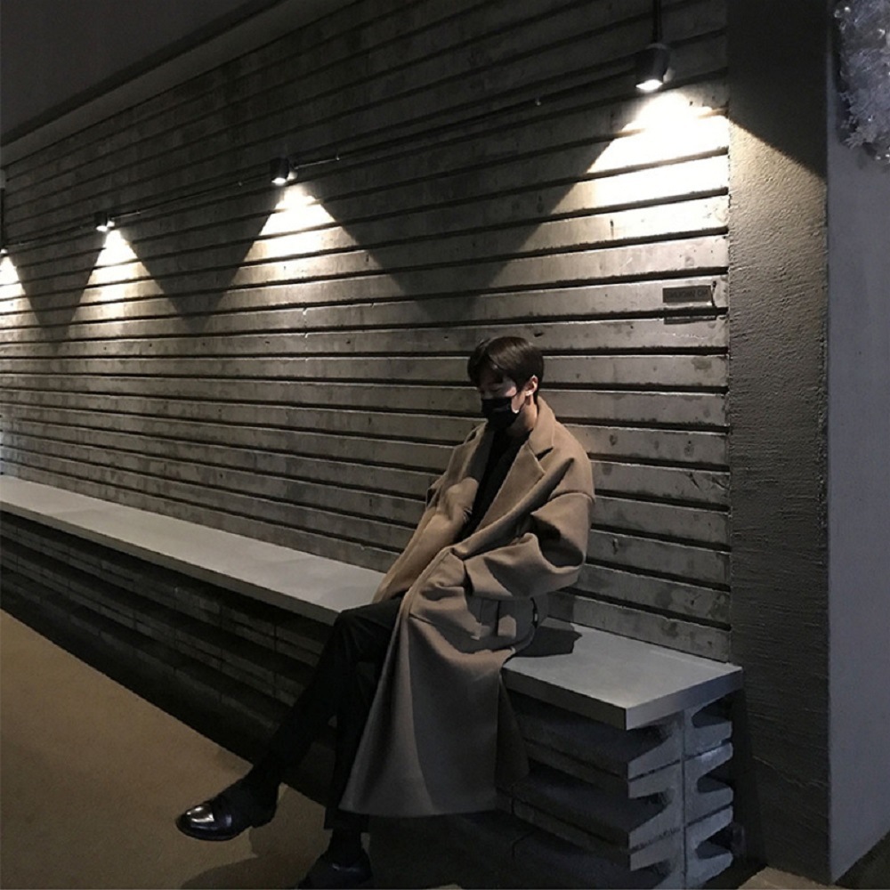 Abrigo de lana largo de estilo coreano de los hombres de moda suelta traje de cuello trench coat Hong Kong estilo hermoso todo-fósforo Otoño e Invierno sobre la rodilla abrigo