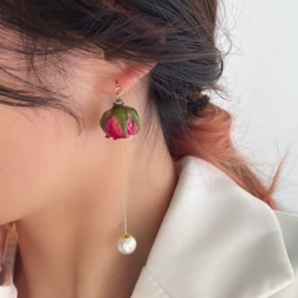 项链;耳环;耳钉