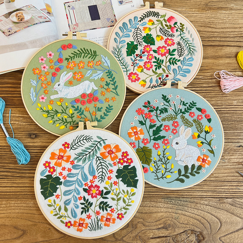 Nuevo Lu bordado hierba pintura colgante bordado a mano DIY paquete de material jardín conejo sala de estar pintura colgante bordada creativa