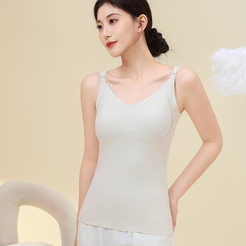 妊婦の保温ベストはブラジャーを着用しないでください。|undefined