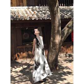 新中式国风白色挂脖吊带连衣裙子女夏季2026年新款小个子气质长裙