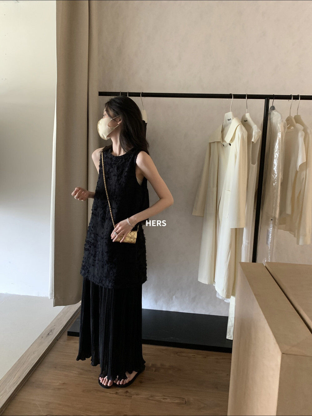 Đầm maxi nữ thắt eo cổ tròn không tay ren phối quý phái — màu đen, màu trắng chi tiết 16