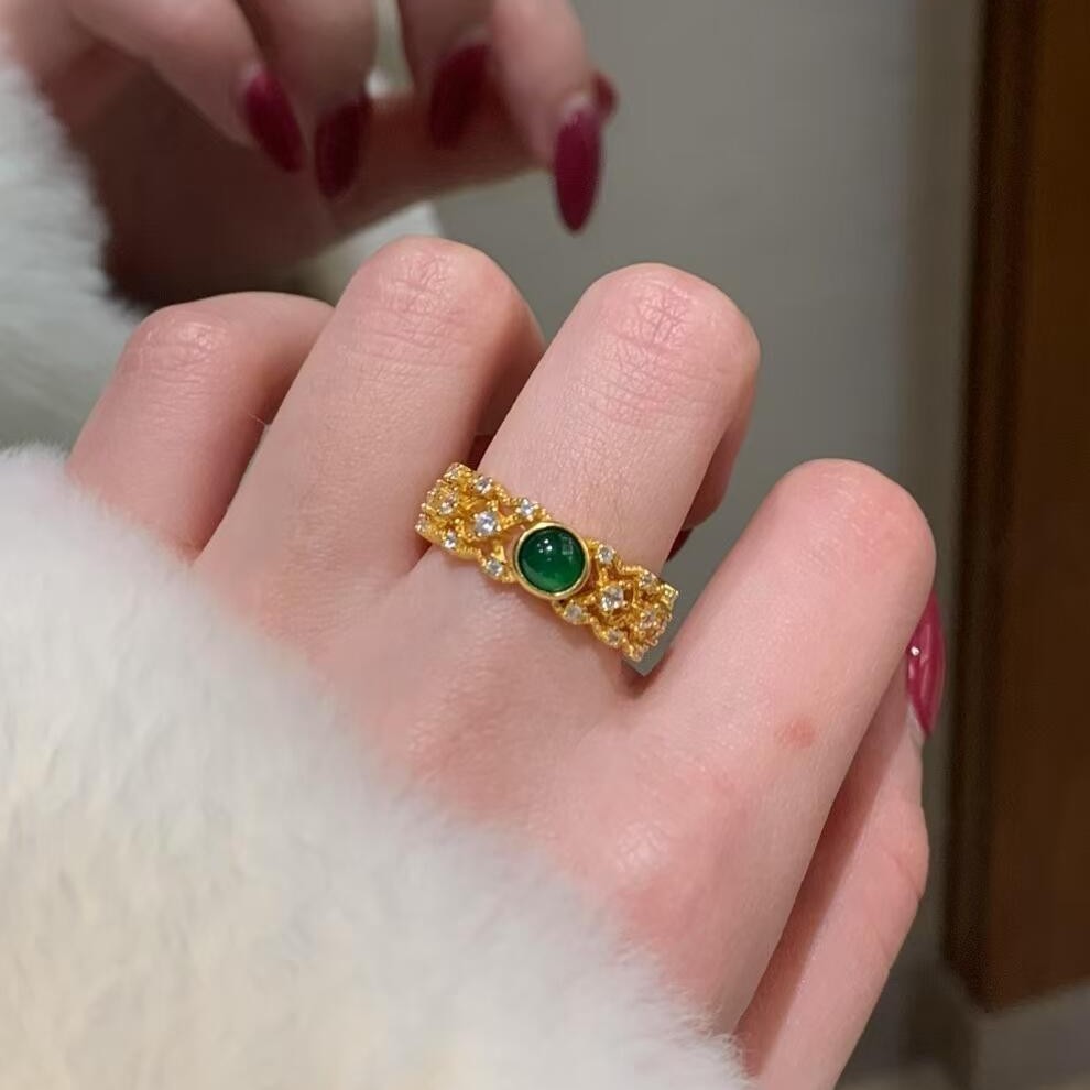 Sparkling Ring For Women, Crafted With Romance.Sleek & Comfortable, Designed To Highlight Your Charm.A Subtle Yet Stunning Piece For Dates,_voghion.com