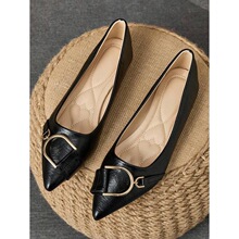 E 31850 Pointed Toe Flat Shoes with Buckle Decoration ��ͷƽ