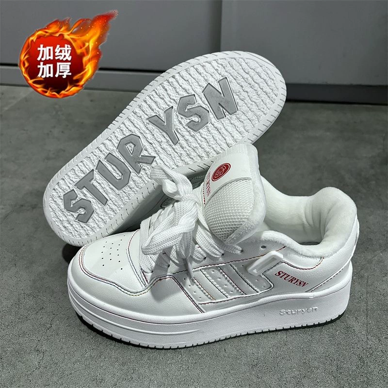 2024 осень и зима новая хлопковая теплая студенческая повседневная обувь женская тенденция уличная стрельба толстая подошва для увеличения хлебной обуви