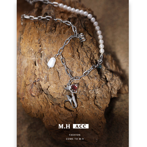 Orange Heart Zircon Necklace for Women, Wholesale, Light Luxury, Retro, High-End, Clavicle Chain, Elegant and Versatile, Sweet and Cool Accessory