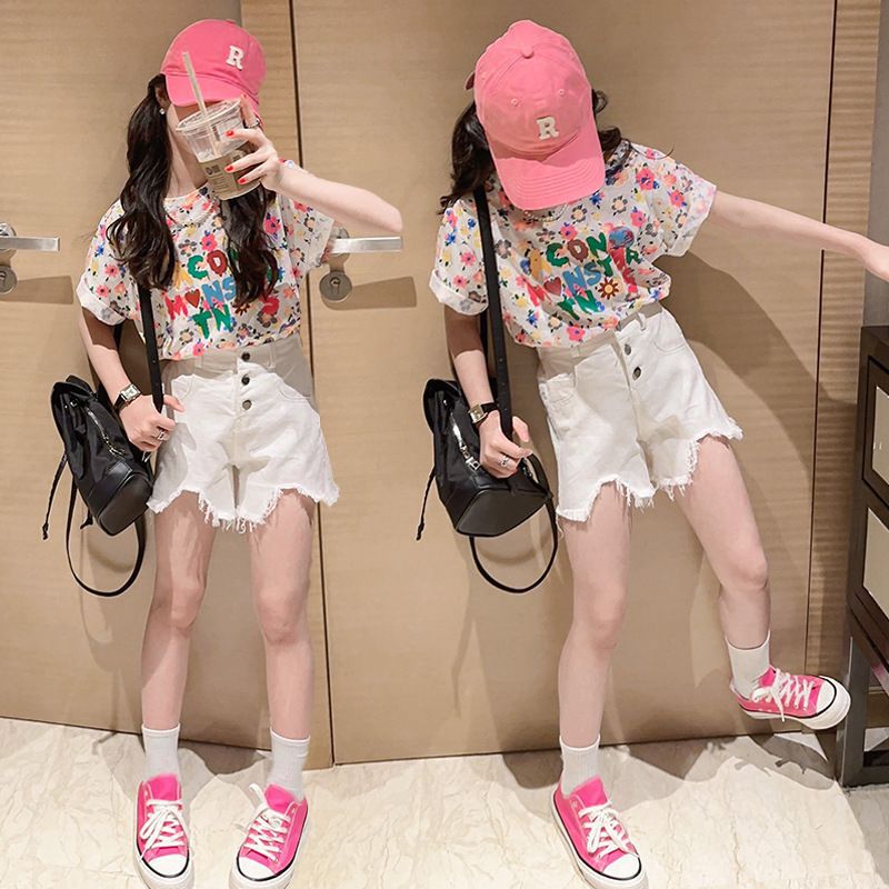Girls' Short-sleeved suit 2025 Summer New Korean Style Children's Internet Popular Fashionable Western Style T-shirt Denim Shorts Summer