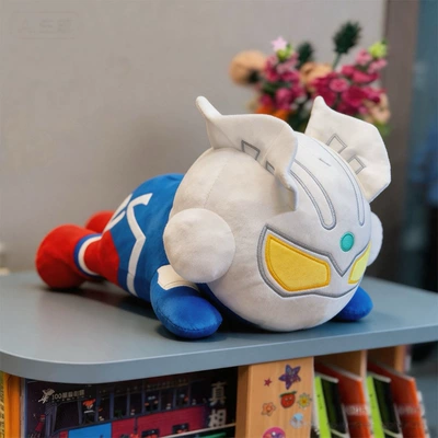 Ultraman Tiga Flying Plush Doll Children's Comfort Toy Boy Sleeping Pillow Birthday Gift Stuffed Doll (Oyuncaq yastıqlar) - cerro-30cm034kg