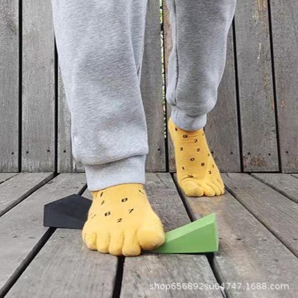 Pad Eva Yoga Inclined Board Auxiliary Device Stretching Board Squat Board Inclined Pedal Stretching Calf Rhombus Foot Pad 20 Degrees Anti-Slip