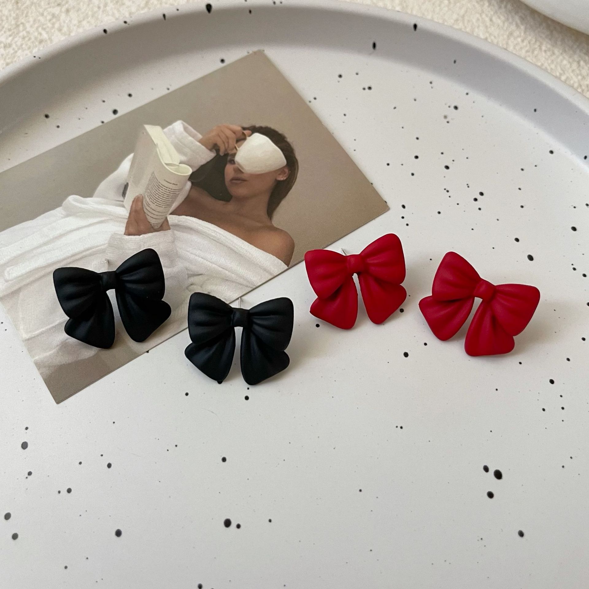 Cute black red universal earrings with bow